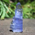 tanzanite-rough-stone