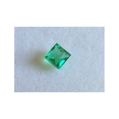 0.12 ct Natural top green Emerald loose gemstone-375