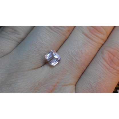 2.96 ct Natural pink Kunzite loose gemstone-427