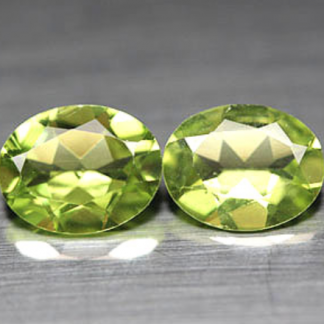 Pair-green-Peridot-gems-348